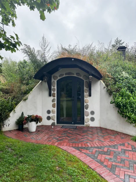 Pirts ar zaļo jumtu un dvēseli